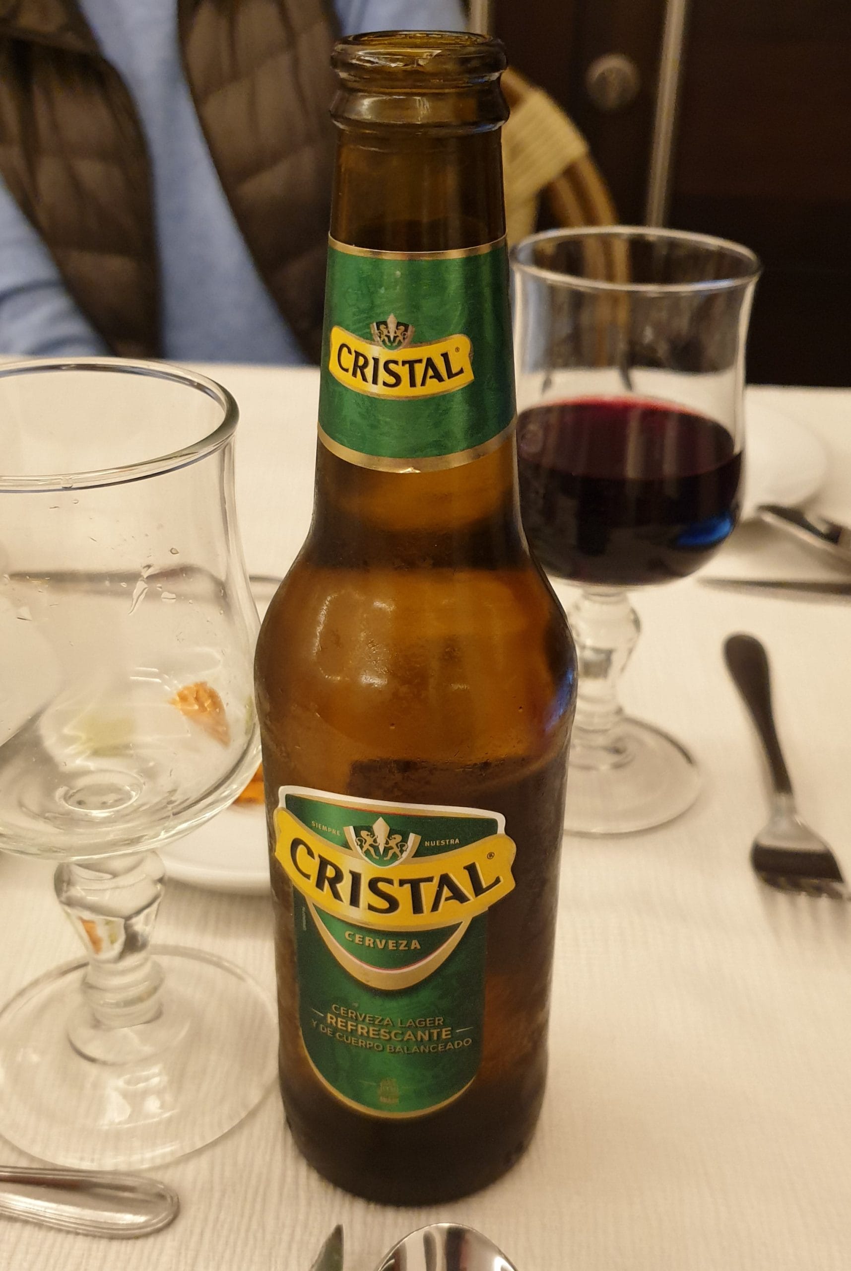 Photo de Cristal Cerveza, Caribbean Pale Lager Cuba 4.9% — brassée par Cervecería Bucanero (Cuba Ron S.A.)
