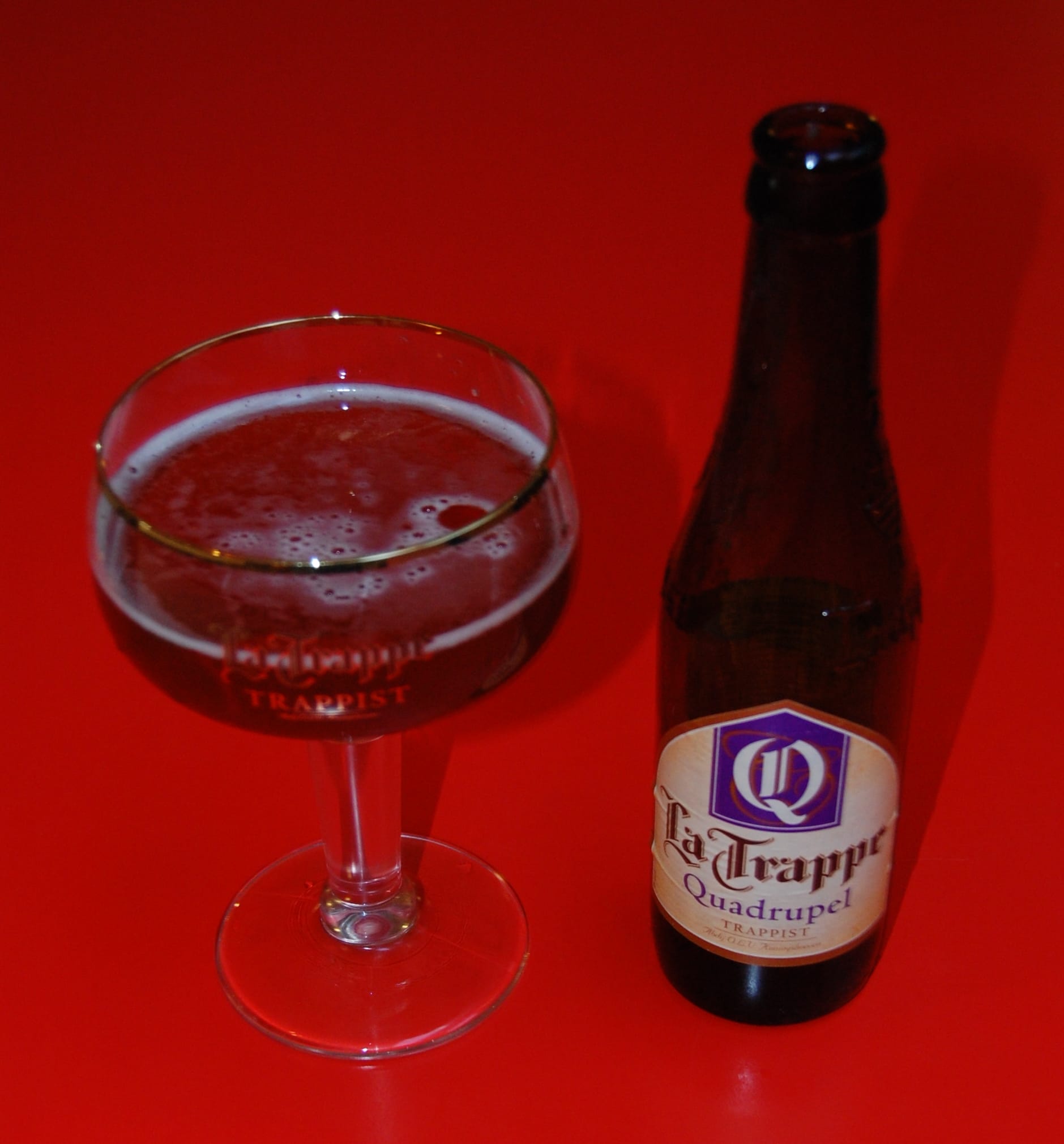 Photo de La Trappe Quadrupel, Quadruple Trappiste Pays-Bas 10.0% — brassée par Bierbrouwerij De Koningshoeven