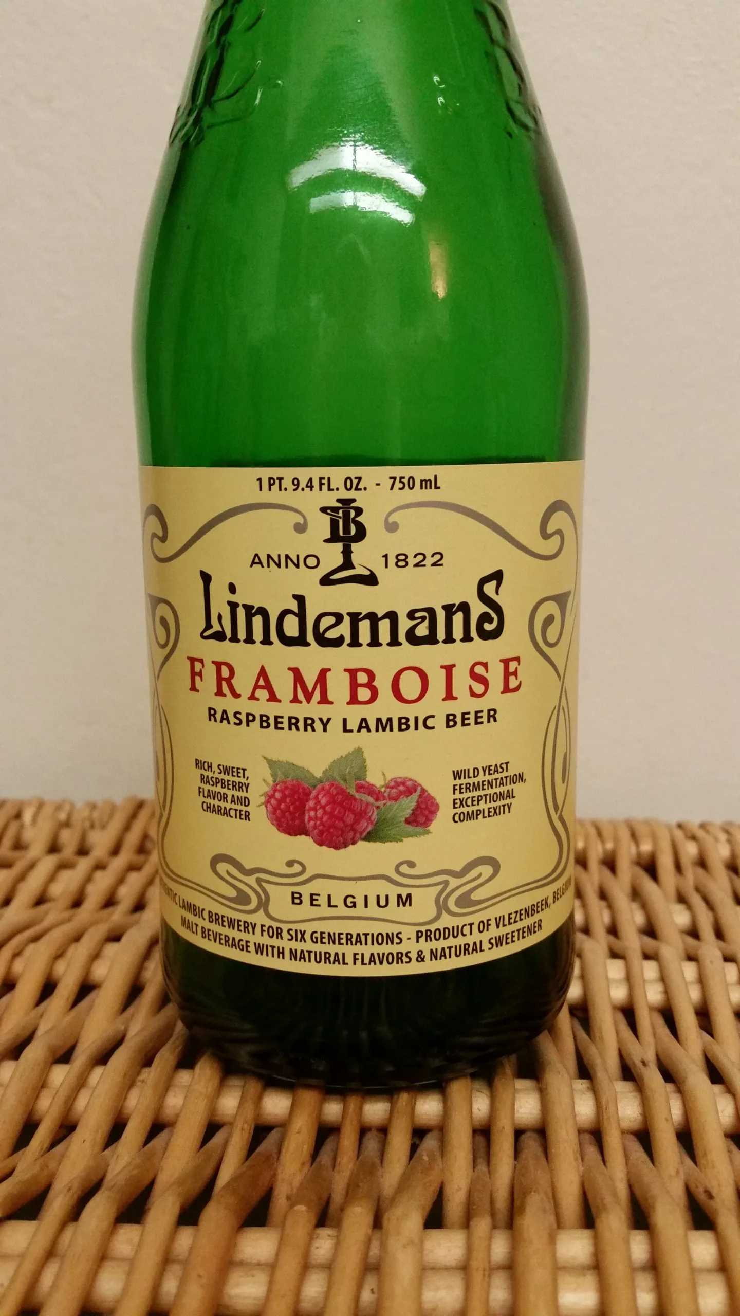 Photo de Lindemans Framboise, Lambic Framboise Belgique 2.5% — brassée par Brouwerij Lindemans