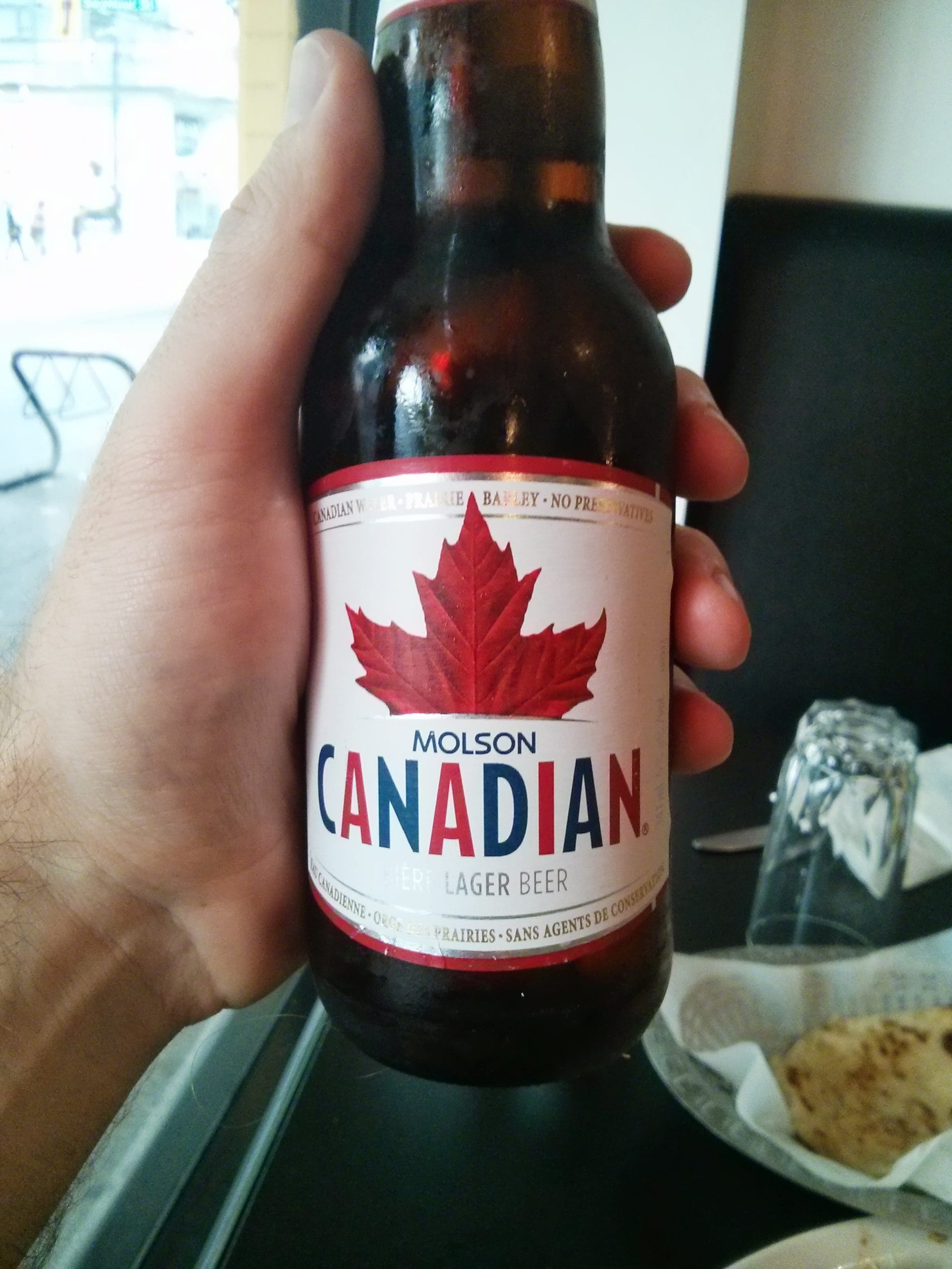 Photo de Molson Canadian, Lager Canada 5.0% — brassée par Molson Coors