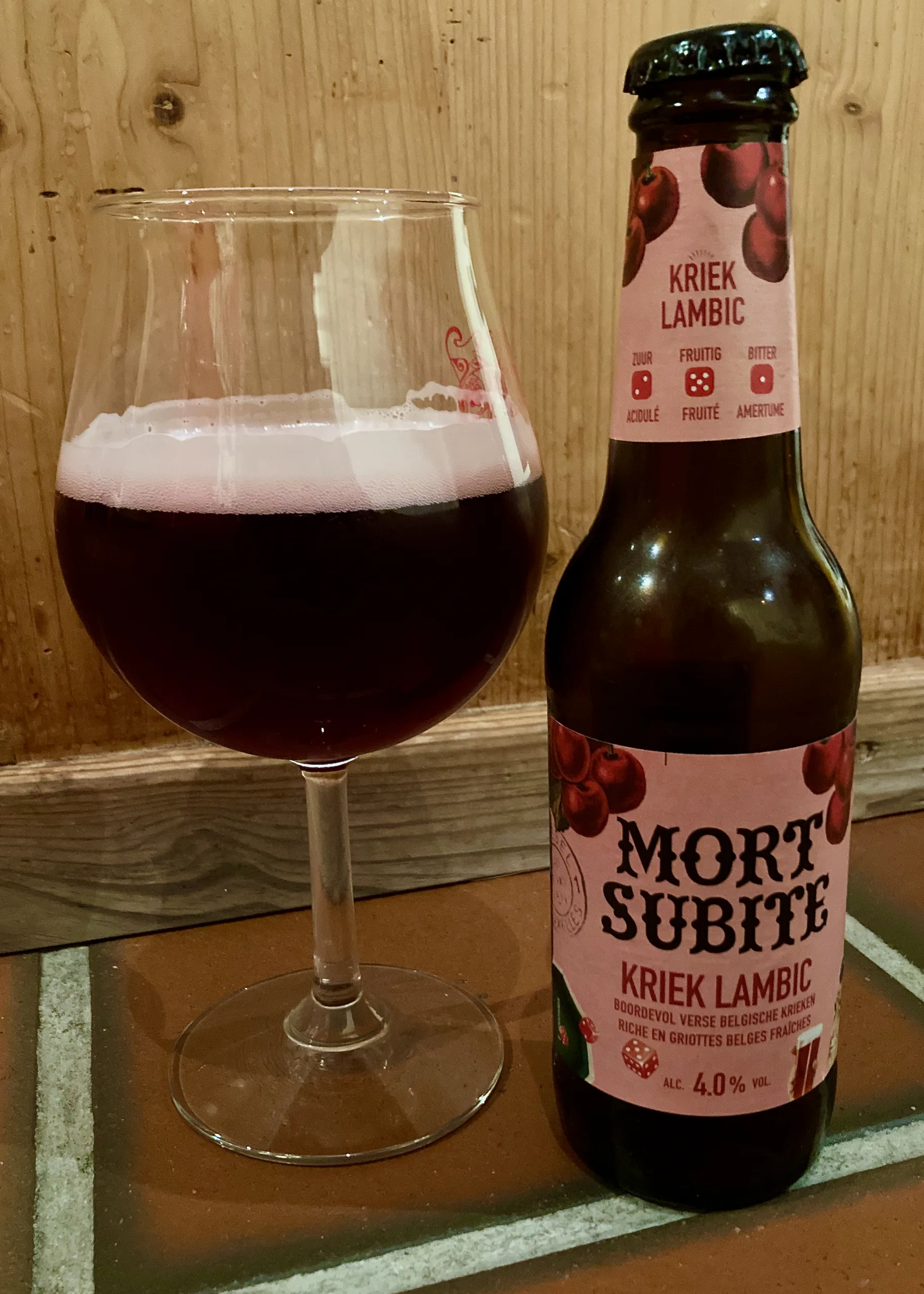 Photo de Mort Subite Kriek Lambic, Kriek Lambic accessible Belgique 4.5% — brassée par Brouwerij Alken-Maes