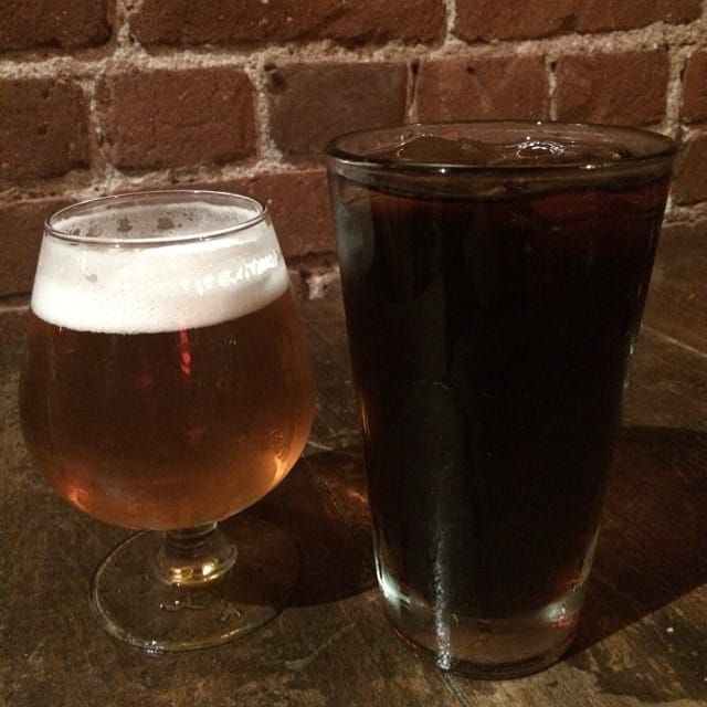 Photo de Petrus Aged Pale, Belgian Sour Pale Ale Belgique 7.3% — brassée par Brouwerij De Brabandere