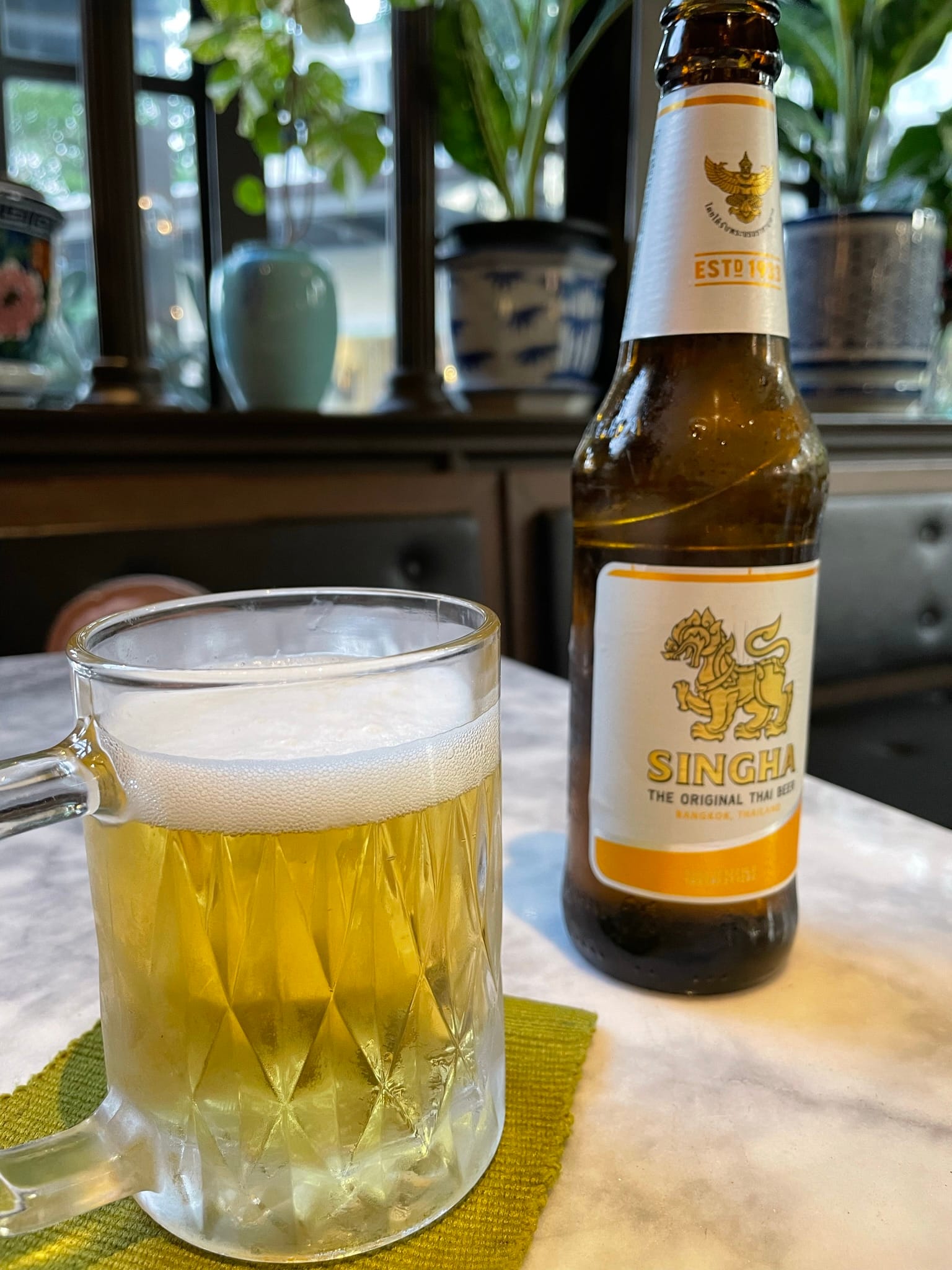 Photo de Singha, Lager Thaïlande 5.0% — brassée par Boon Rawd Brewery